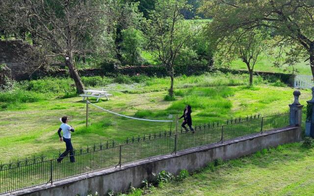 Domaine Lou Castet B&B