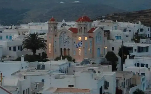 Tinos Experience the House