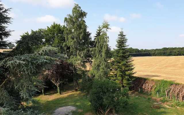 Property with 4 Bedrooms in Morsains, with Enclosed Garden