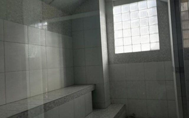Adara Hotel
