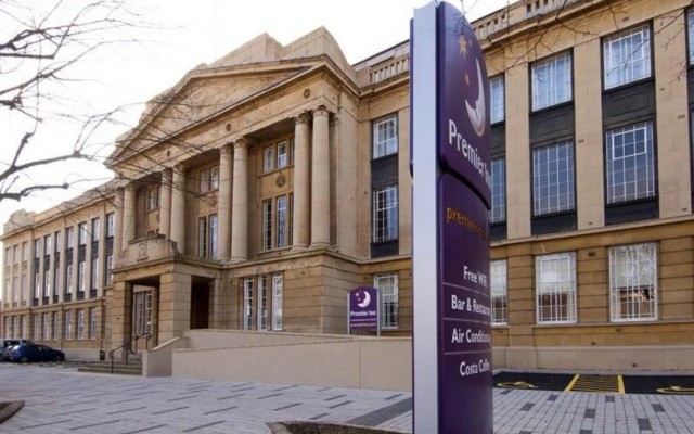 Premier Inn Coventry City (Earlsdon Park)