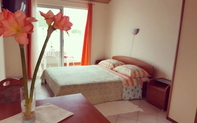 Apartments Marija Lastovo