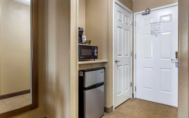 Comfort Inn Gurnee near Six Flags