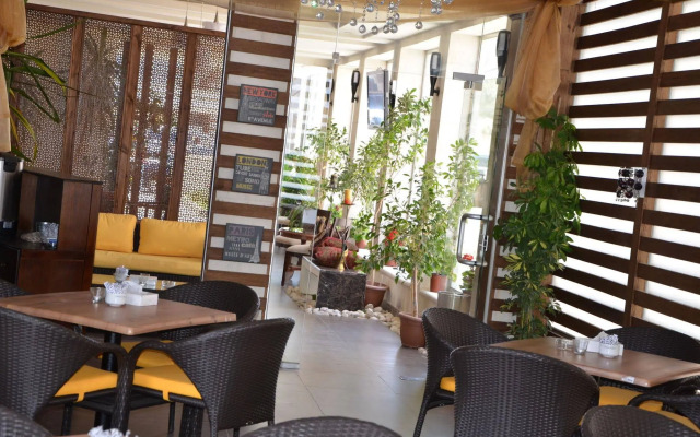 Diamond Hotel Suites