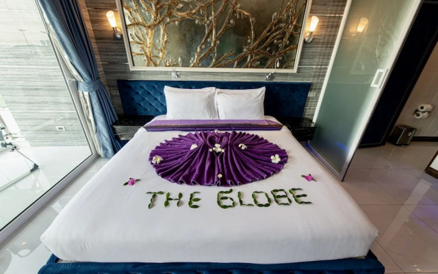 The Globe Hotel Bar and Restaurant