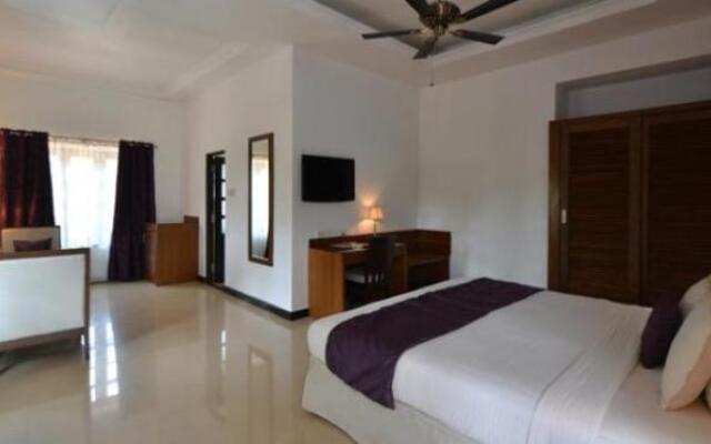 Silver Sands Hide Away