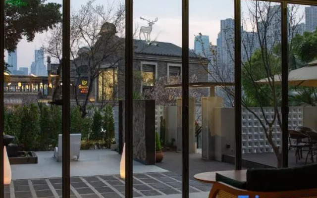 Serenity Tile Retreat