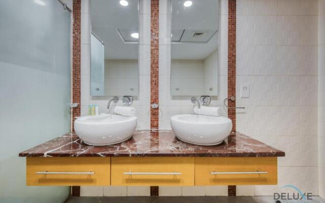 Outstanding 3BR at Sadaf 7 JBR by Deluxe Holiday Homes