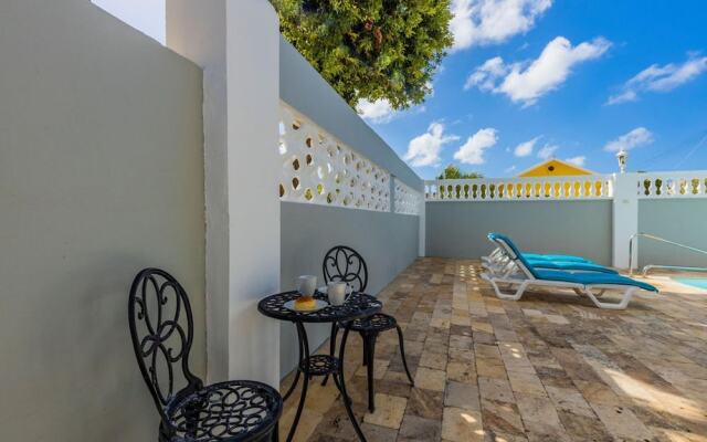 3BR Home w Pool in Downtown 5min Walk 2 Beach