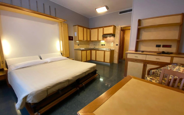 Le Petit Hotel