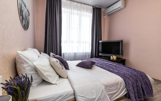 Четыре Сезона на улице Героев-Разведчиков 8 корпус 4