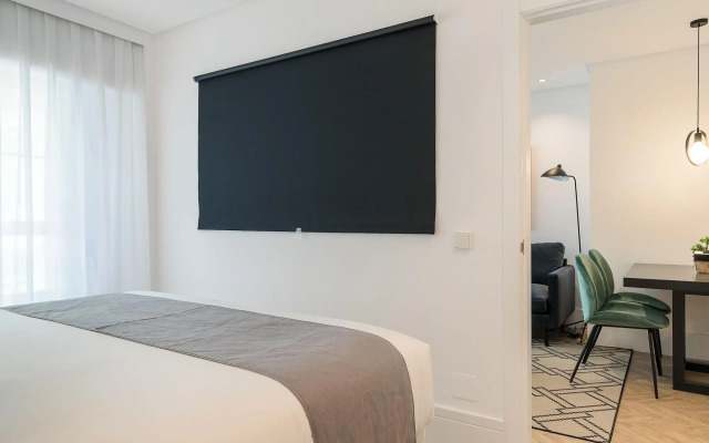 Feelathome Waldorf Suites Apartments