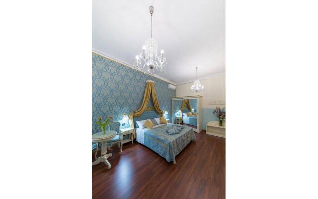 Friendly Venice Suites