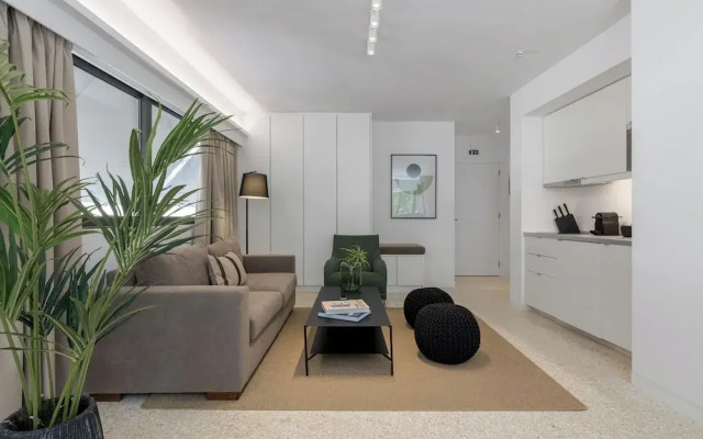 Momo Suites Acropolis by Aura Homes