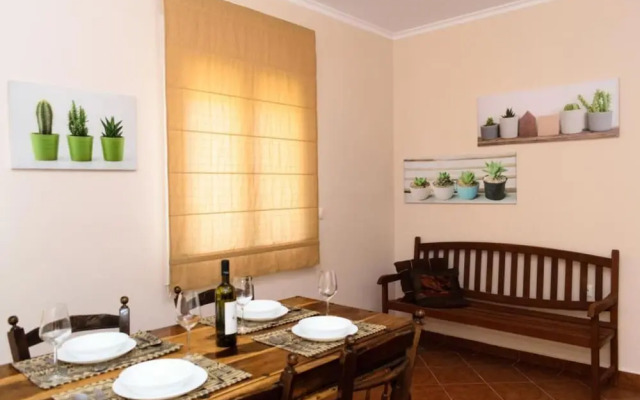 Stunning Comfortable Family House in Chania