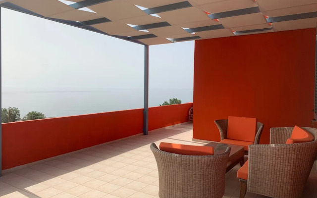 Helios  Apartments