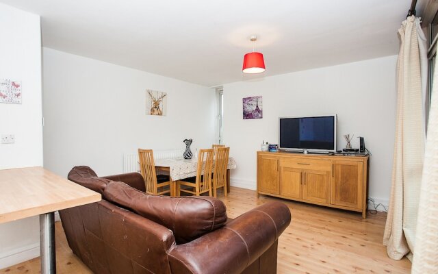 Fantastically Located 1 Bed Near Waterloo Station