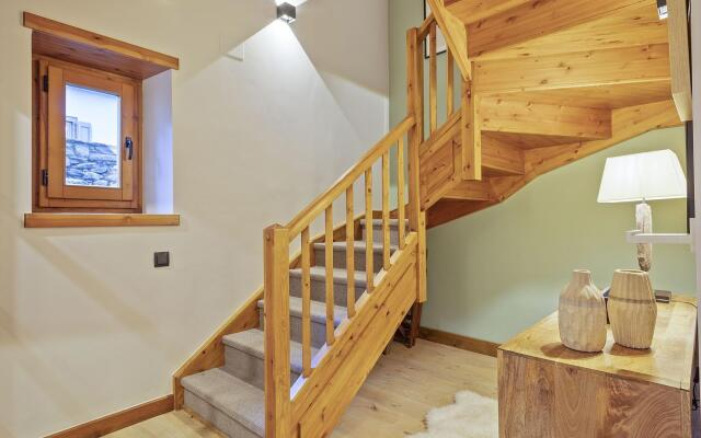 Luderna - Casa Eth Farrow I