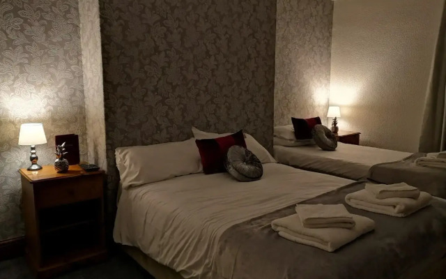 Ambrose Hotel