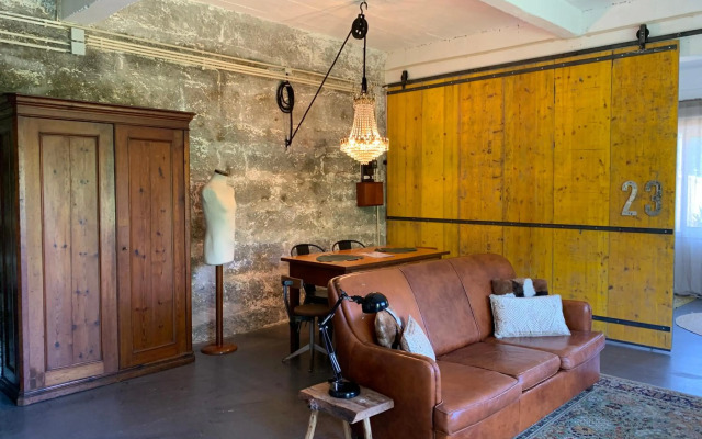 Loft - Casinha à Porta