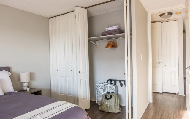 FRONTDESK The Churchill Apts Downtown Minneapolis