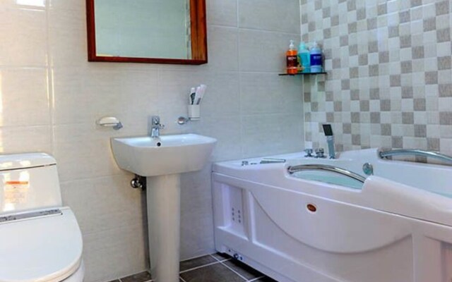 Gyeongju Padosori spa Glamping Pension