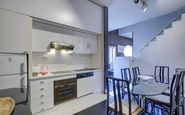 ROOFTOP TERRACE private 3bed, 3bath aircond, wifi