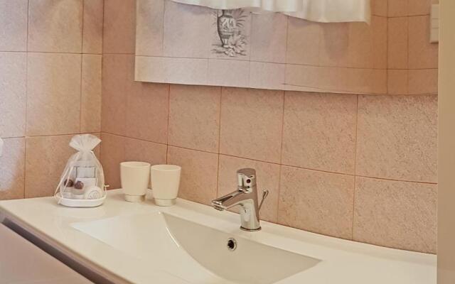 Casa Palanca Lake view apartment by Gardadomusmea