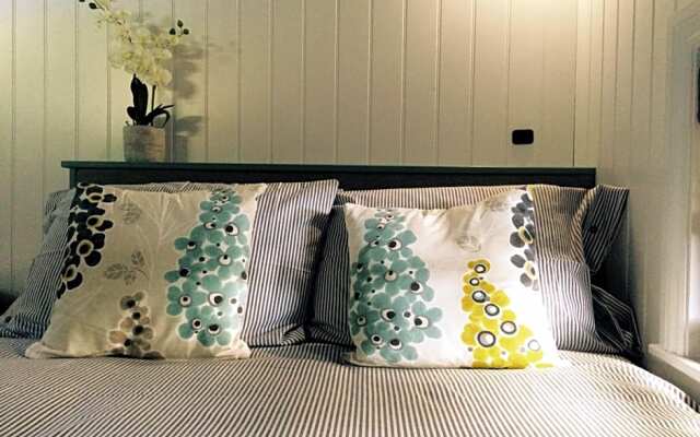 Mid Wales Luxury Huts