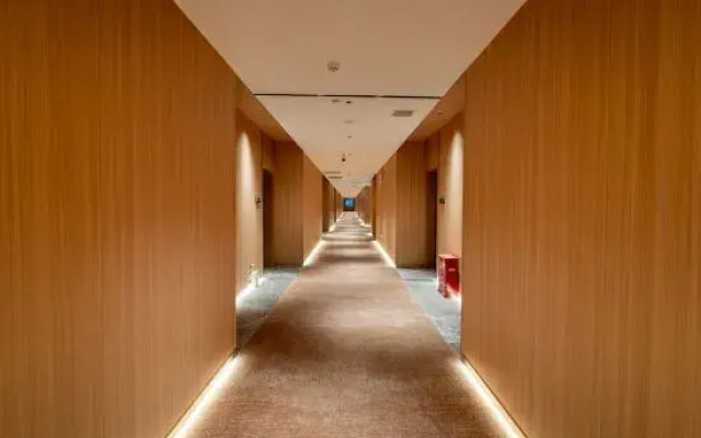 Luodian Mucheng · Banshan Hotel (Luodian Mingzhu Square Branch)