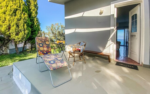 Beautiful Home in Melissi With 3 Bedrooms and Wifi