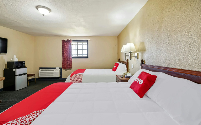 OYO Hotel Luling TX Downtown I-10/US-90