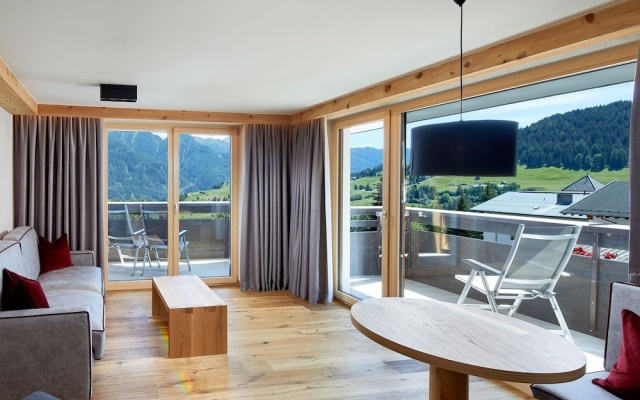 Hotel Tirol