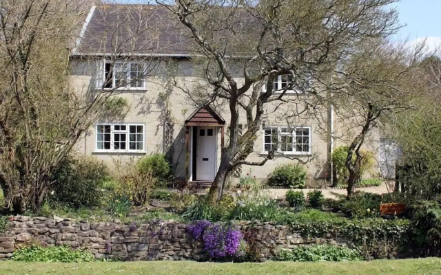 Winterbourne Cottage, Salisbury