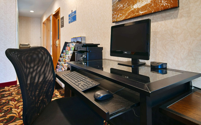Best Western Dallas Inn & Suites