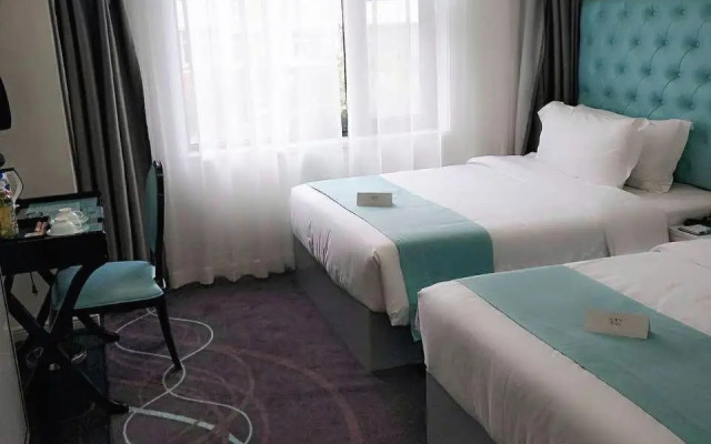 Xana Lite Lanzhou Railway Station Branch