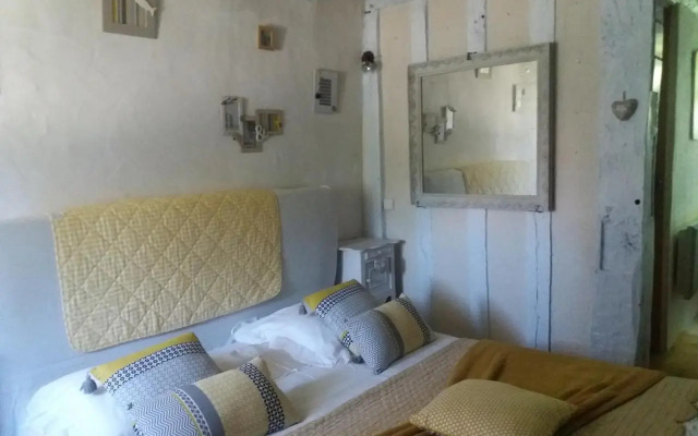 Le Clau Des Cerisiers