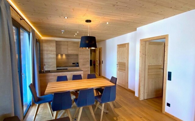 Planai mit SP Haus in Haus
