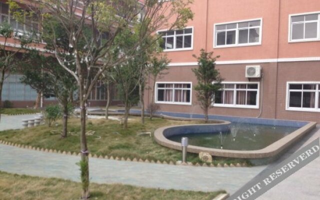 Liujingtai Garden Hostel
