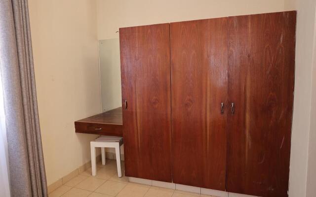 Merry Villa Hotel & Apartments