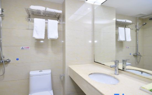 Kunming Hongrun Hotel (Kunming Railway Station MixC Branch)