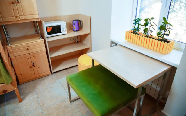 Coin Apartments & Hostel