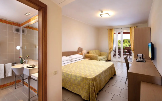 Ethra Reserve - Calanè 4*