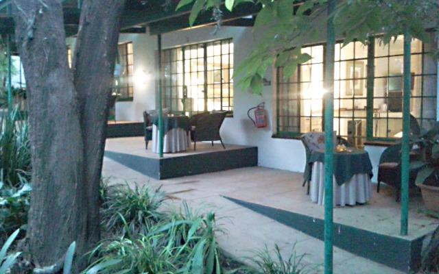 Riverbend Country House
