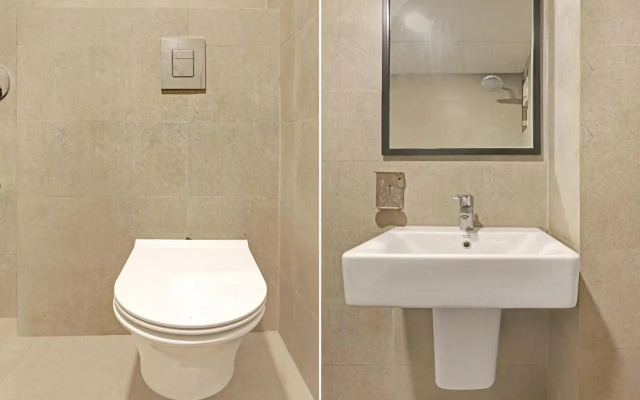 Collection O 70363 Banana Leaves