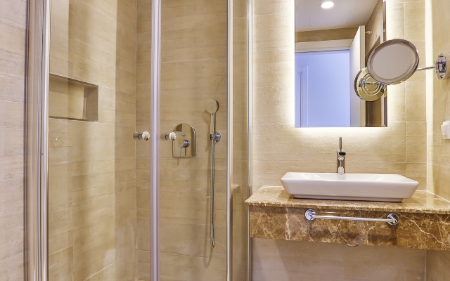 Livia Hotel