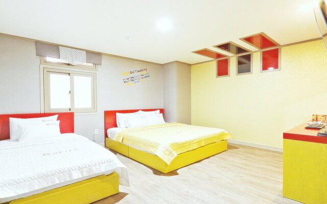 G Hotel