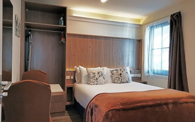 The Salisbury Business Class
