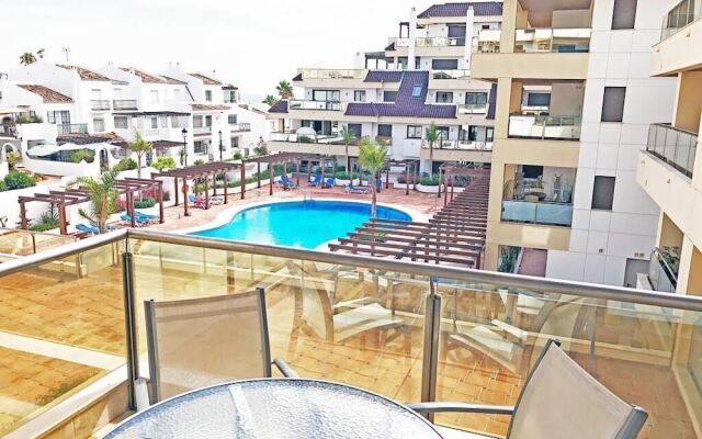 Apartment Marina del Castillo pool view