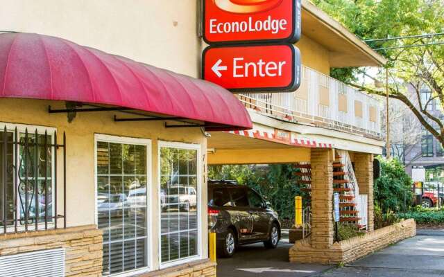 Econo Lodge Sacramento Convention Center